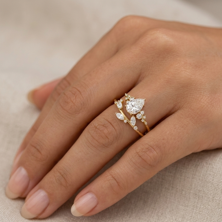Aurora Moissanite Ring